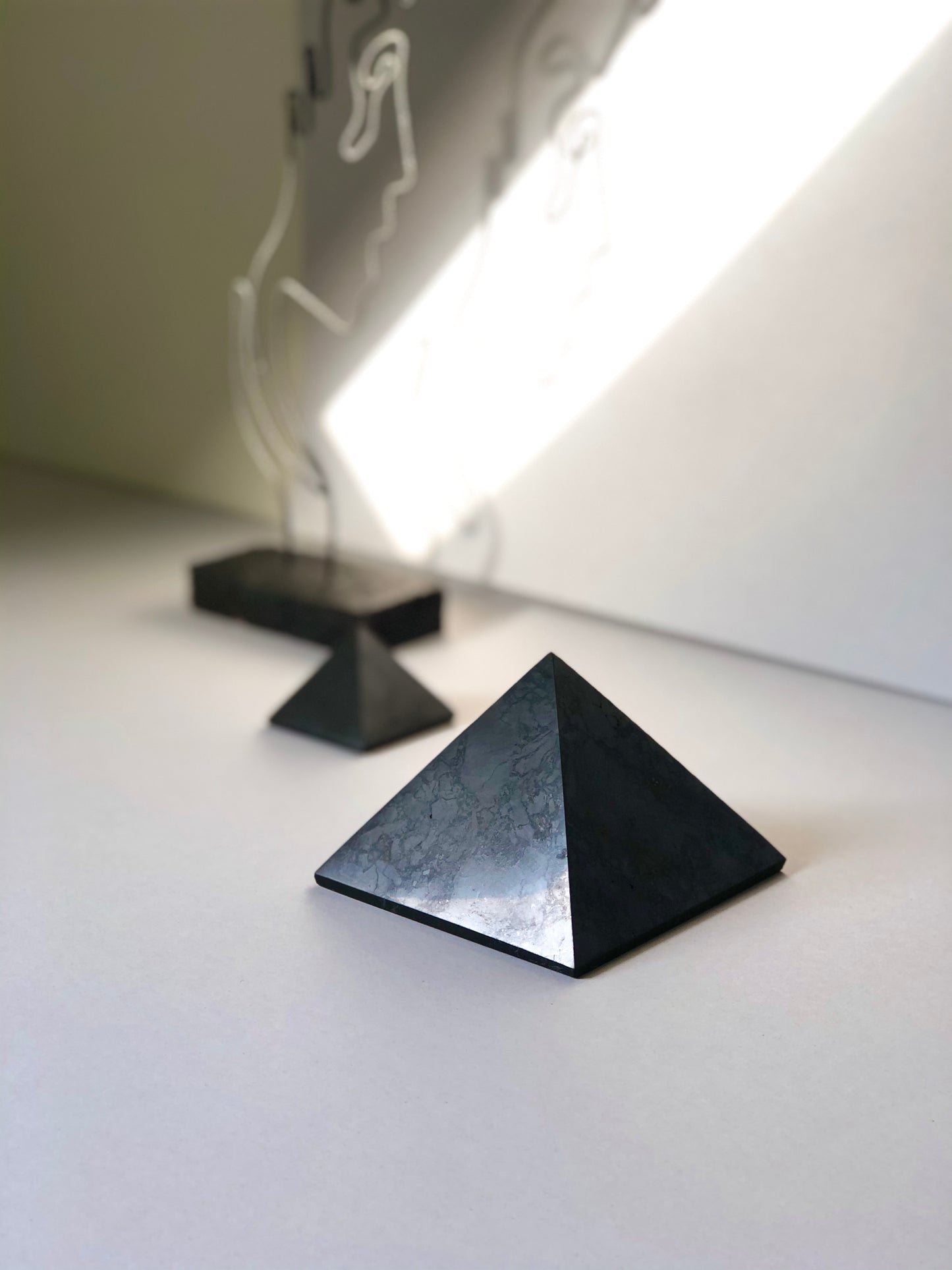 Pyramide Shungite extra - 10cm