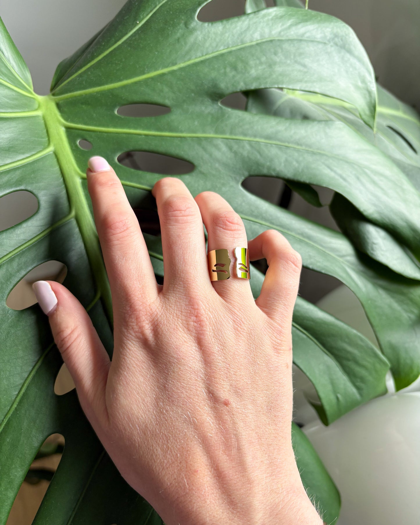 Bague doré vague