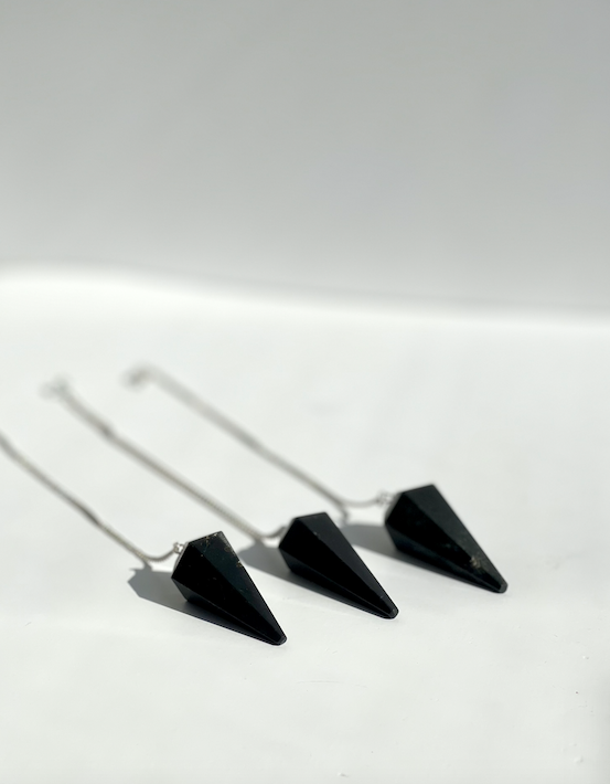 Pendules divinatoires