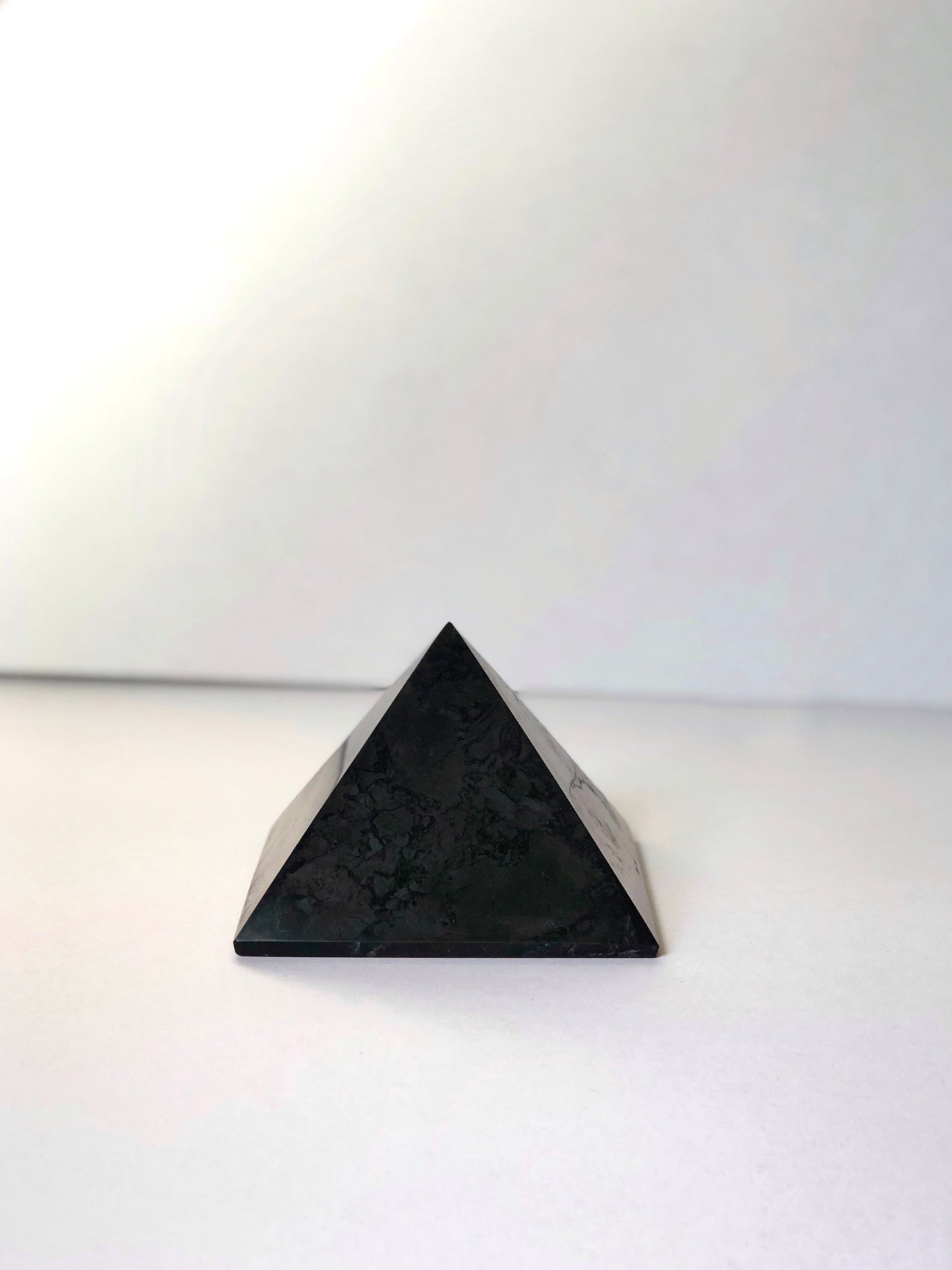 Pyramide Shungite extra - 10cm